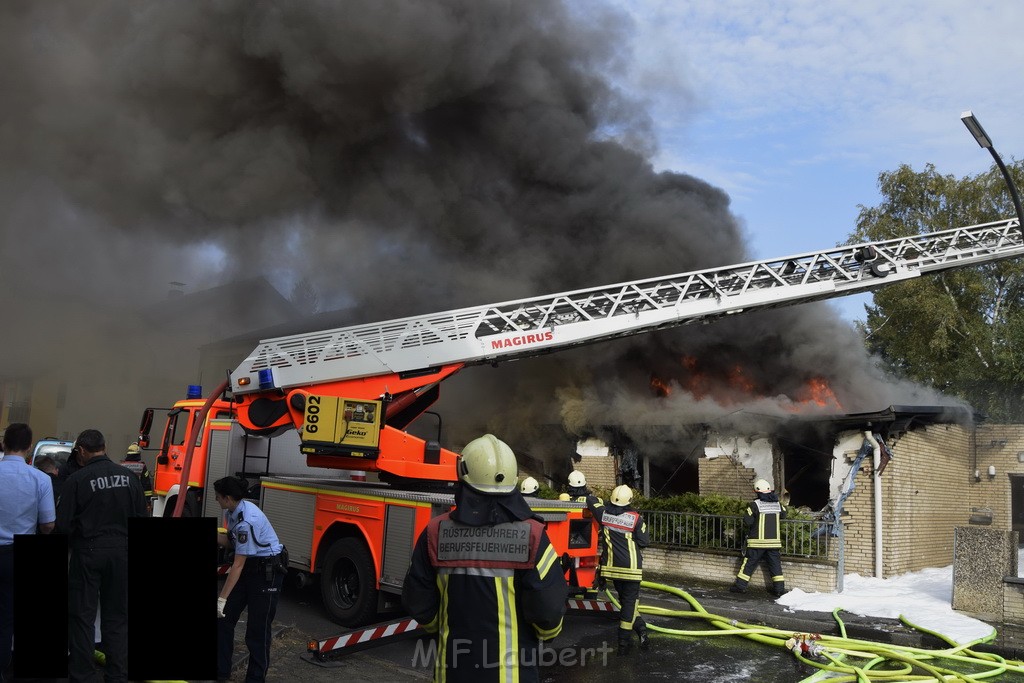 Feuer 2 Y Explo Koeln Hoehenhaus Scheuerhofstr P0113.JPG - Miklos Laubert